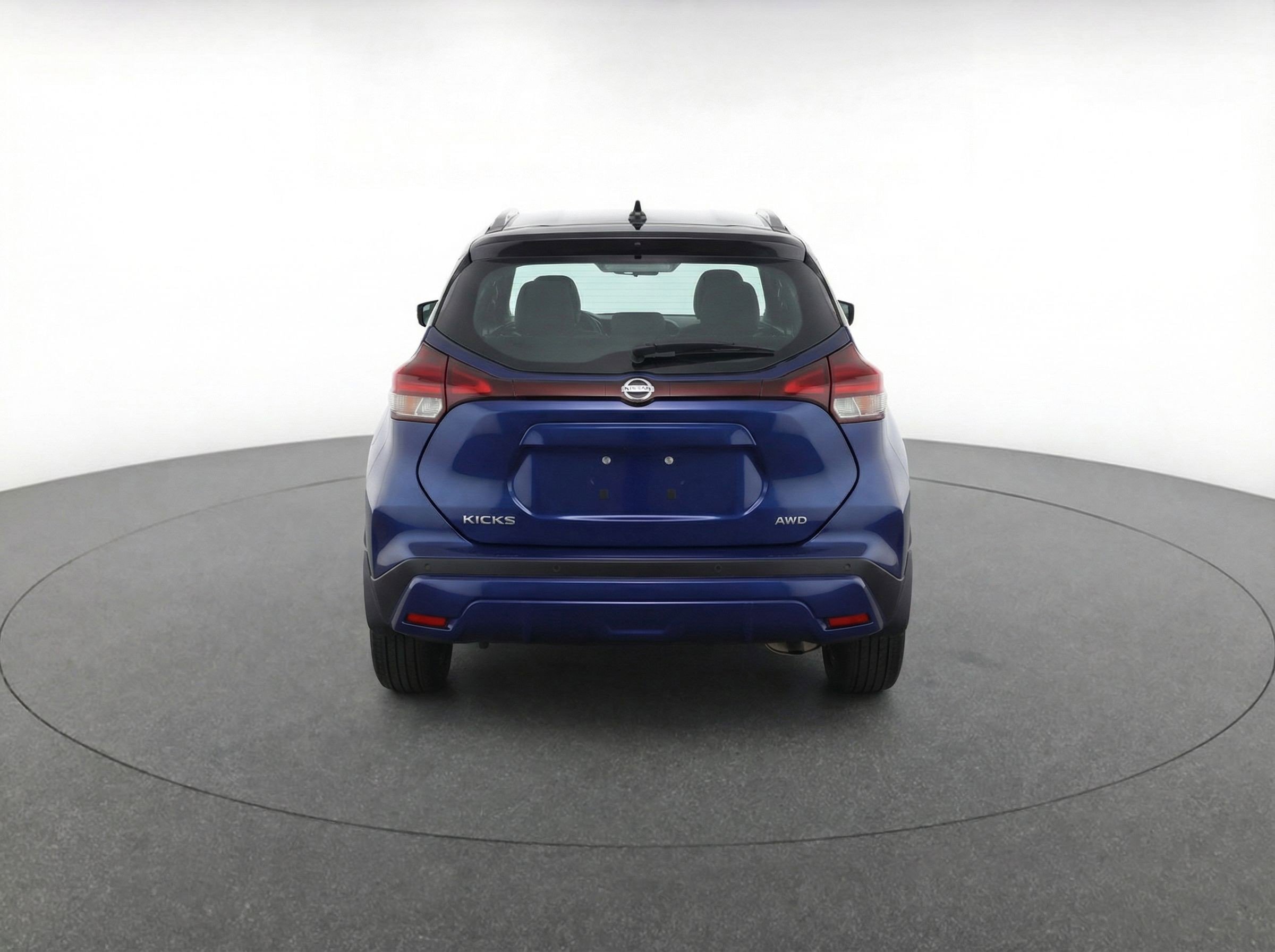 Used 2025 Nissan Kicks SV image 7