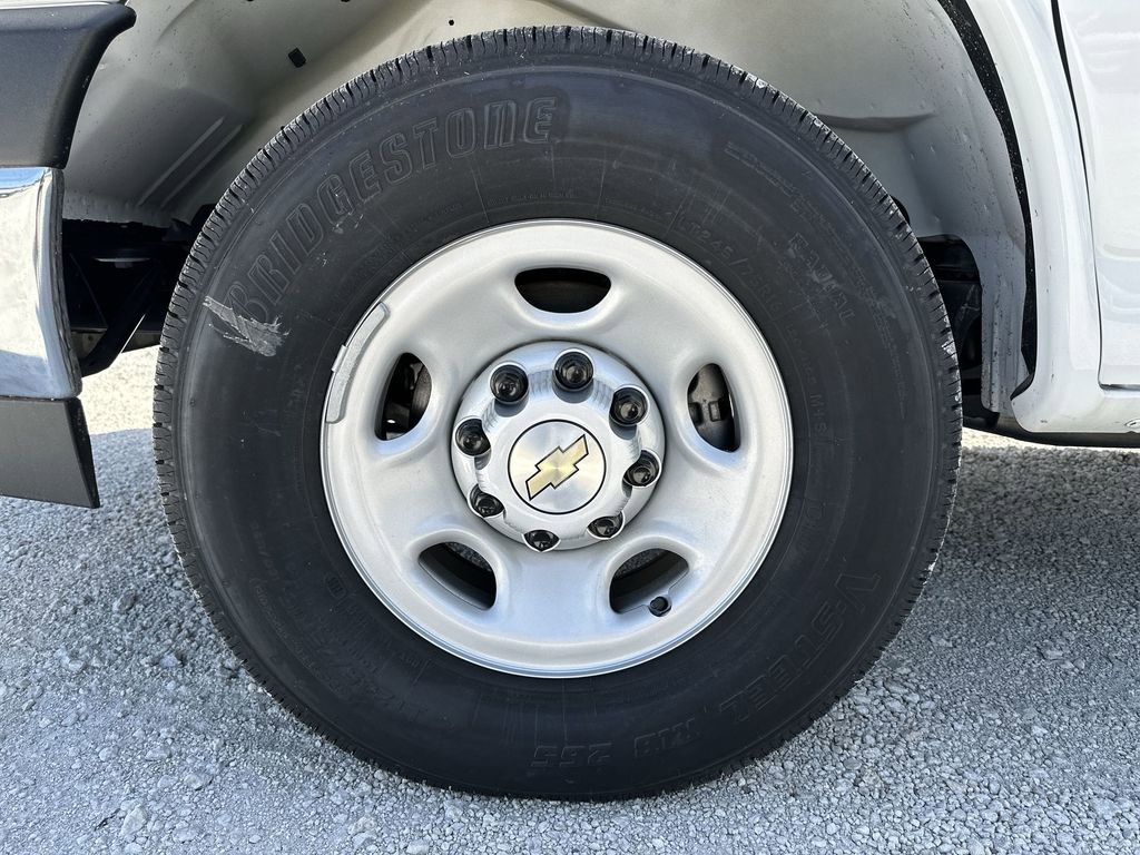 New 2025 Chevrolet Express 3500 w/ Power Convenience Package image 30