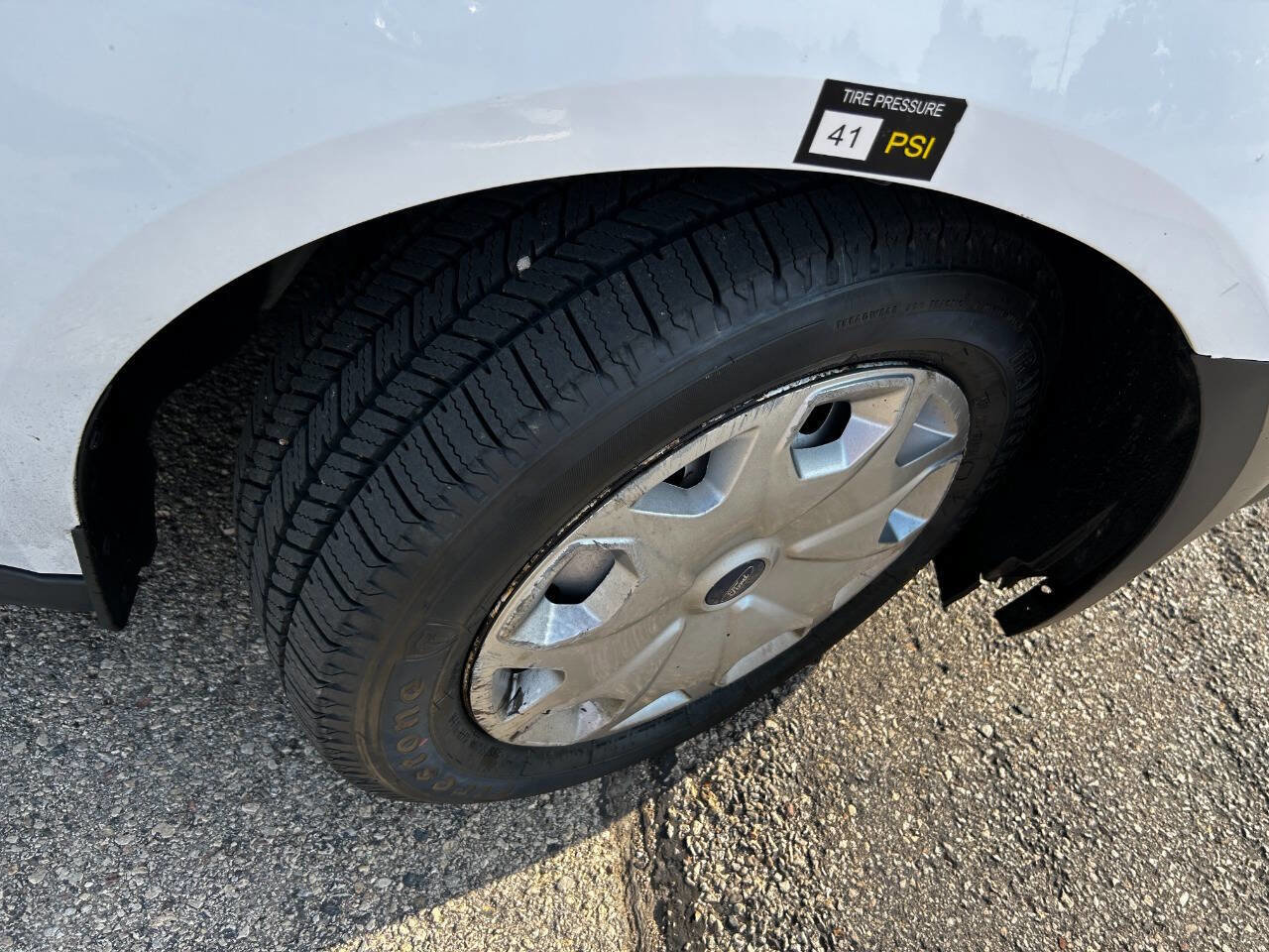 Used 2014 Ford Transit Connect XL image 10