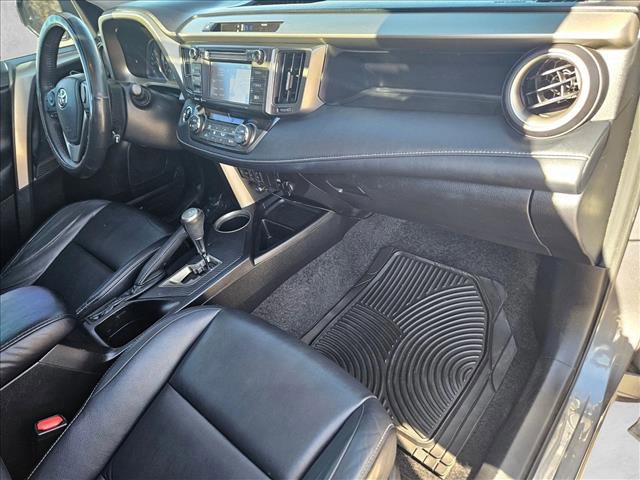 Used 2015 Toyota RAV4 Limited image 22