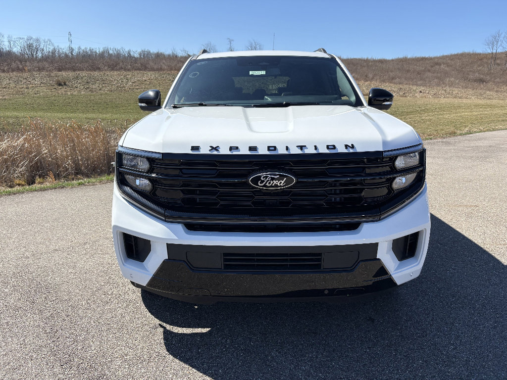 New 2026 Ford Expedition Platinum image 8