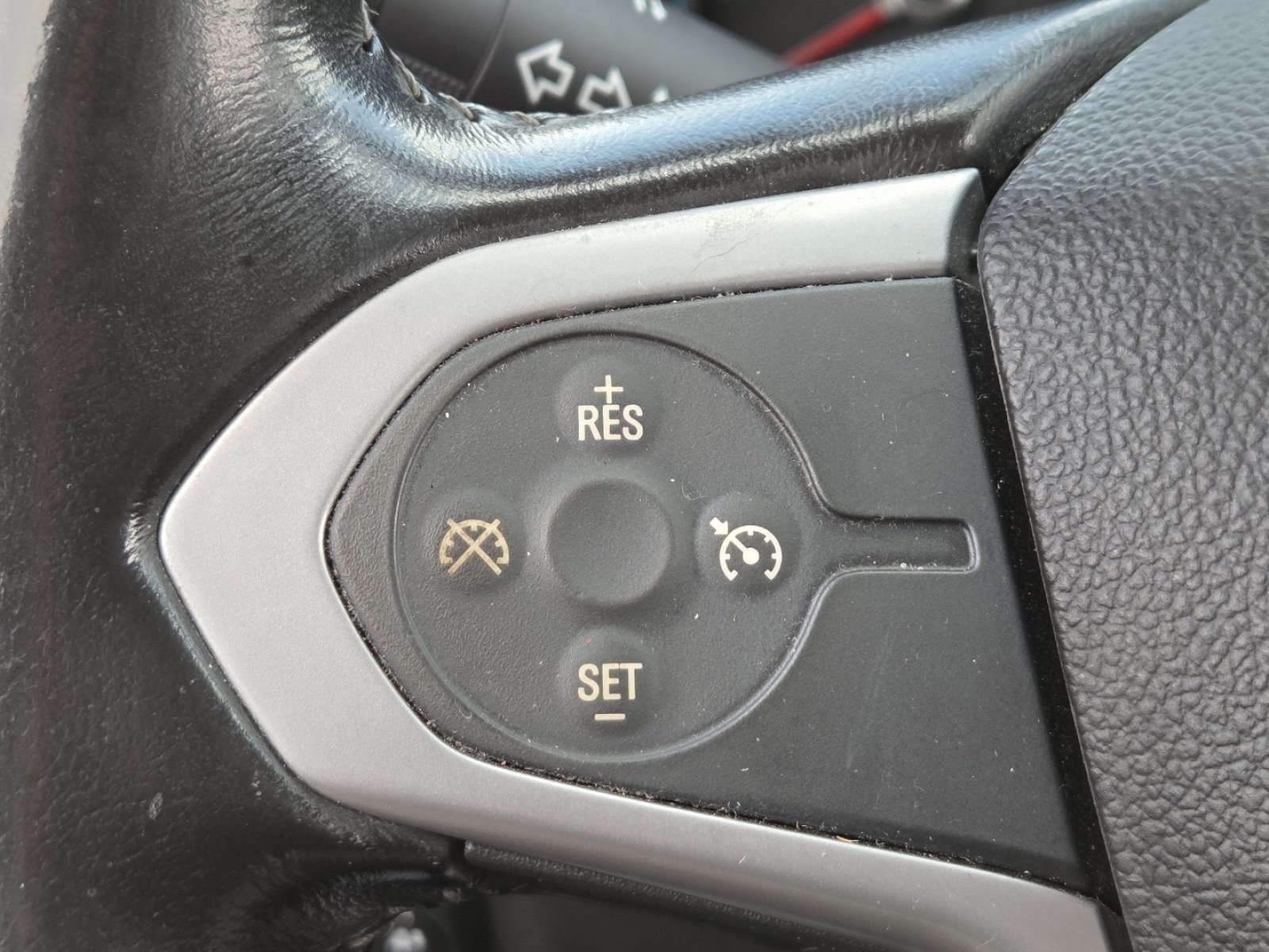 Used 2016 Chevrolet Colorado LT w/ LT Convenience Package AWD/4WD image 10