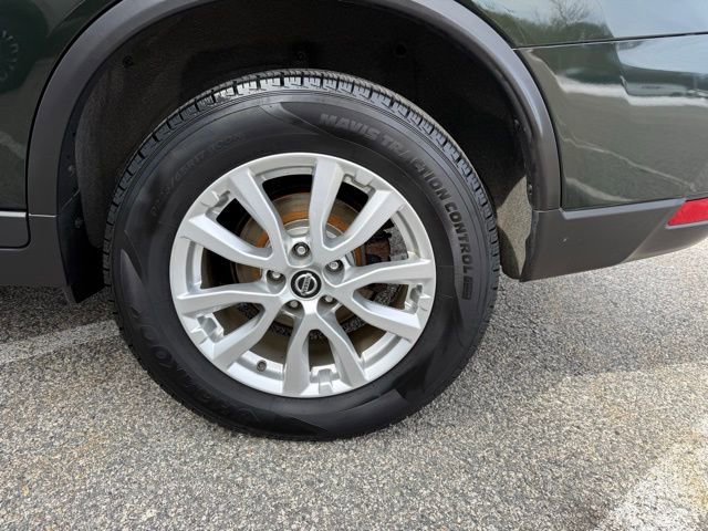 Used 2020 Nissan Rogue SV image 13