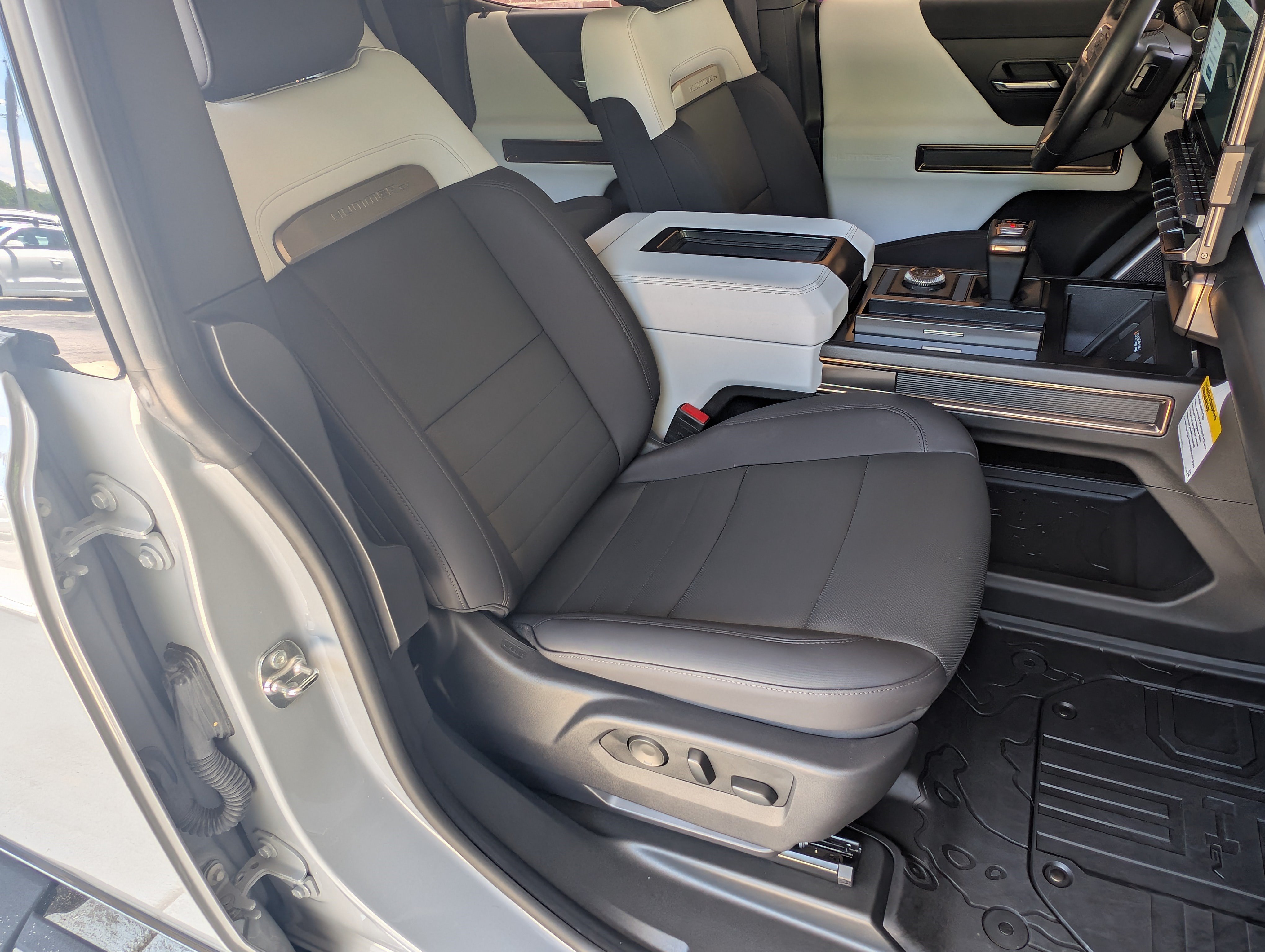 Used 2025 GMC Hummer EV 2X AWD/4WD image 20