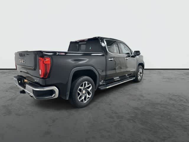 Used 2023 GMC Sierra 1500 SLT AWD/4WD image 4