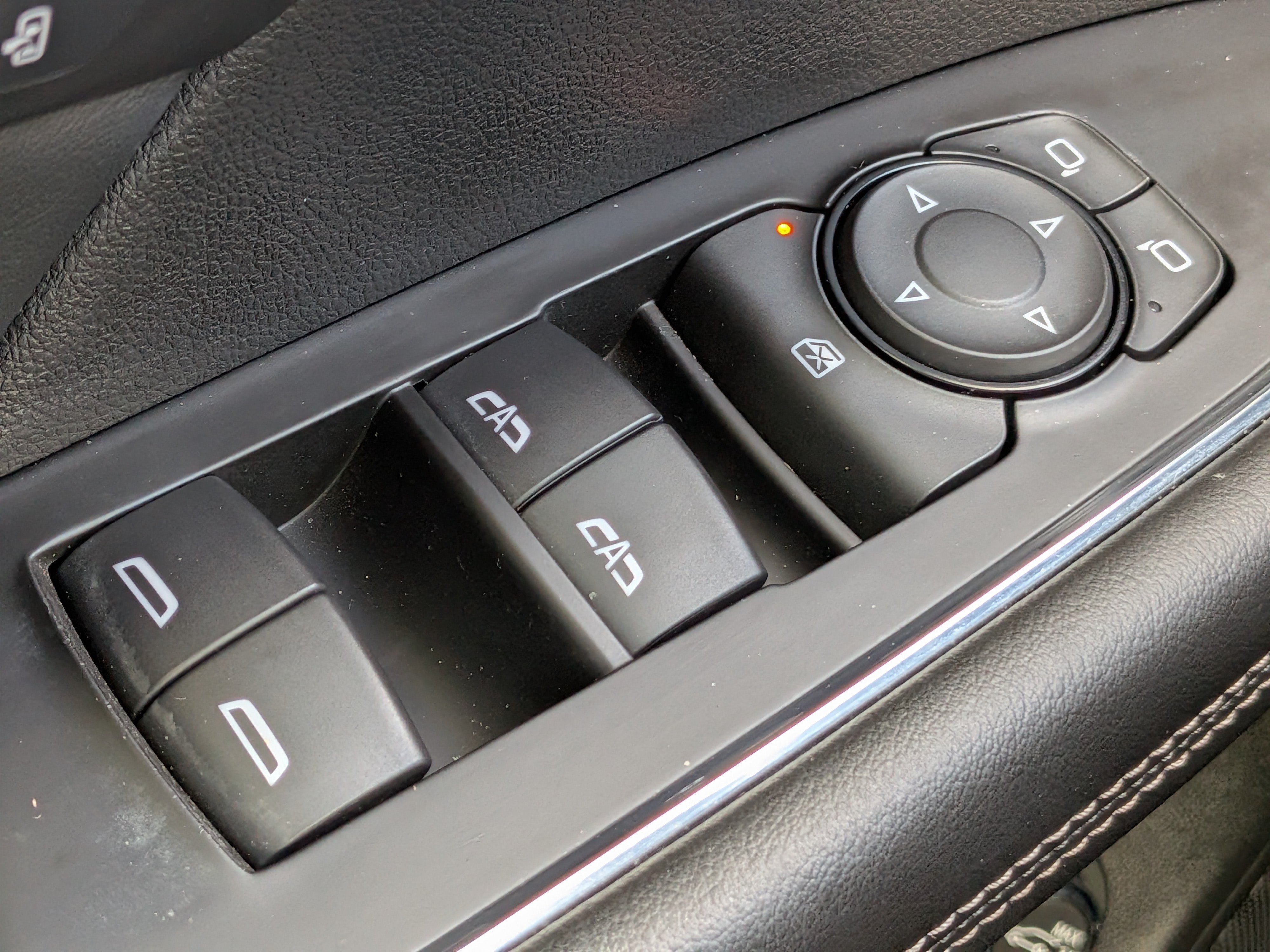 Certified 2023 Buick Envision Essence FWD image 24