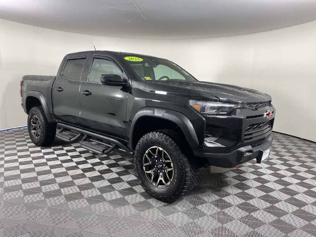 Used 2023 Chevrolet Colorado ZR2 w/ ZR2 Convenience Package III AWD/4WD image 1
