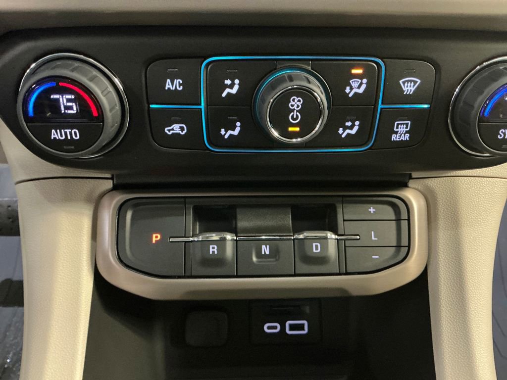 Certified 2023 GMC Acadia Denali w/ Denali Ultimate Package AWD/4WD image 25