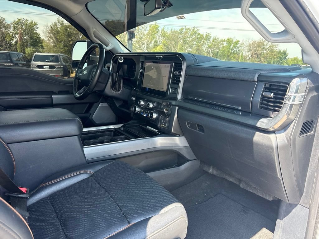 Used 2025 Ford F450 Lariat AWD/4WD image 28