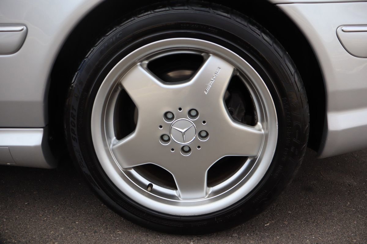 Used 2002 Mercedes-Benz CL 55 AMG image 40