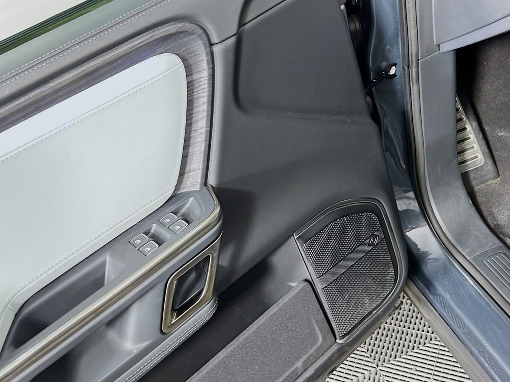 Used 2023 Rivian R1S Adventure image 26