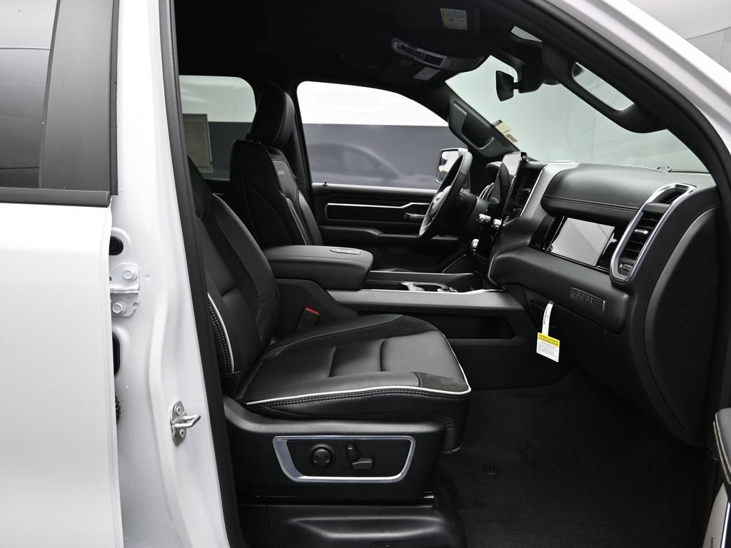 New 2026 RAM 1500 Laramie AWD/4WD image 23
