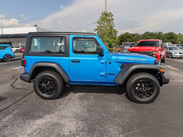 Used 2022 Jeep Wrangler Sport AWD/4WD image 10