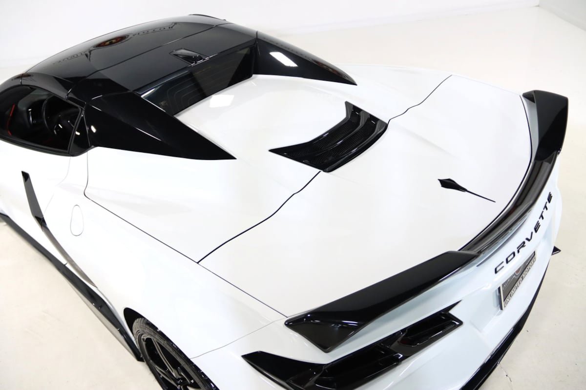 Used 2024 Chevrolet Corvette Stingray Premium Conv w/ Z51 Performance Package RWD image 66