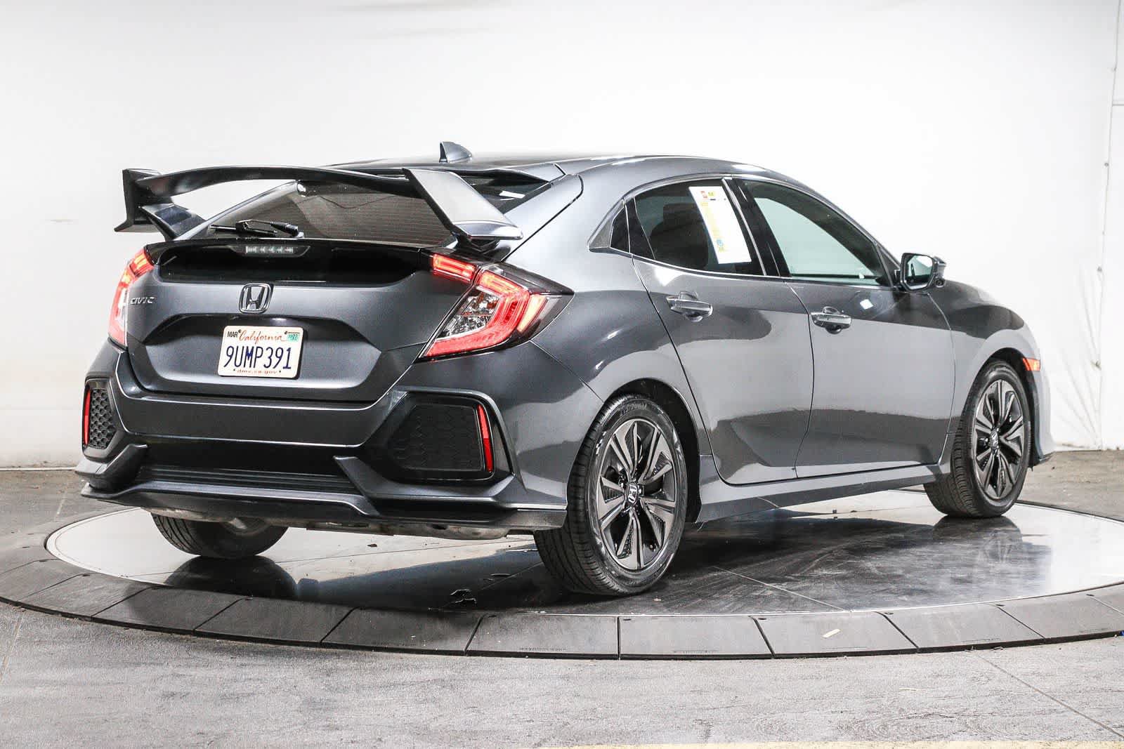 Used 2018 Honda Civic EX-L image 4