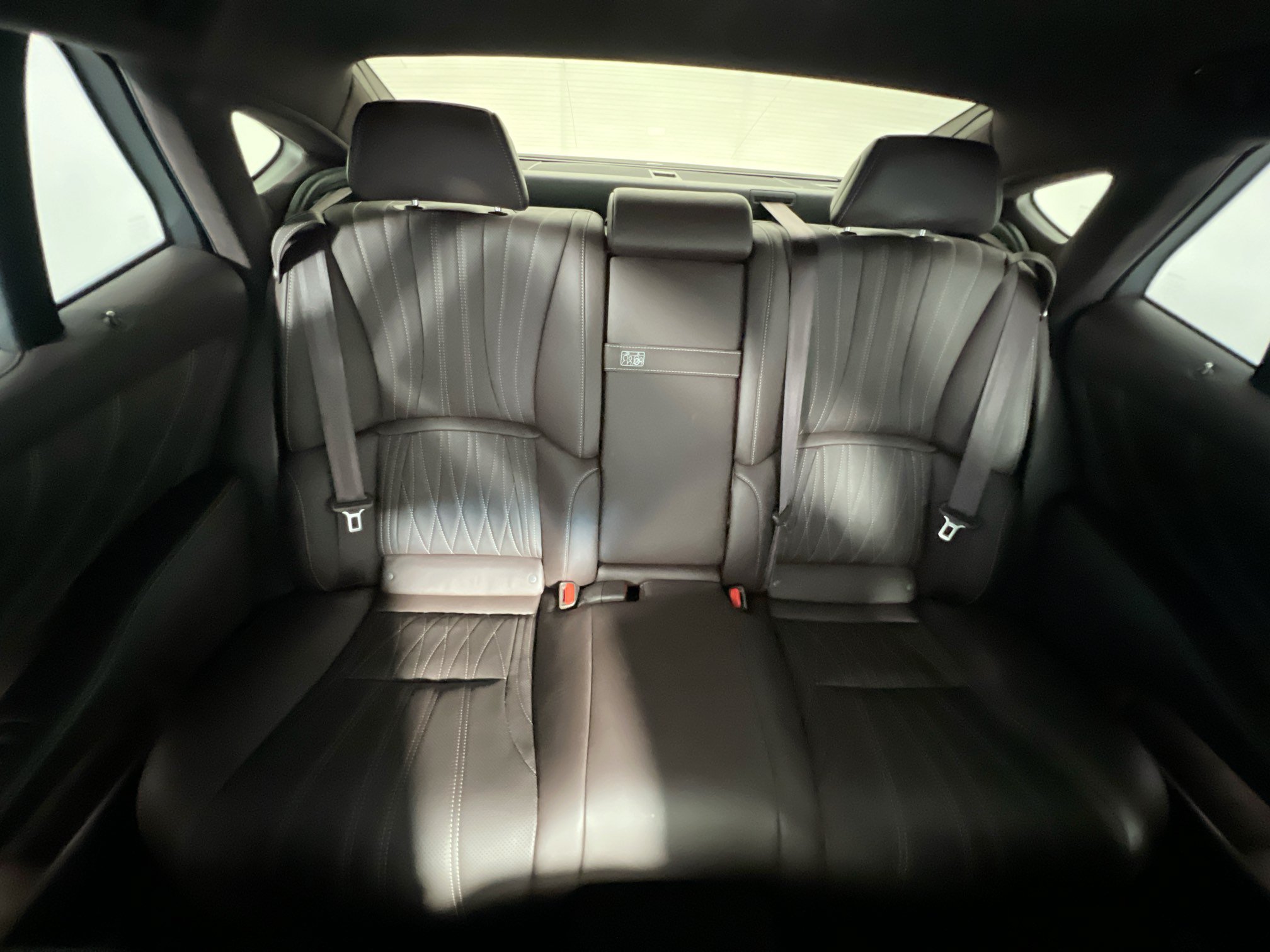 Used 2020 Lexus LS 500 AWD w/ Interior Upgrade Package image 33