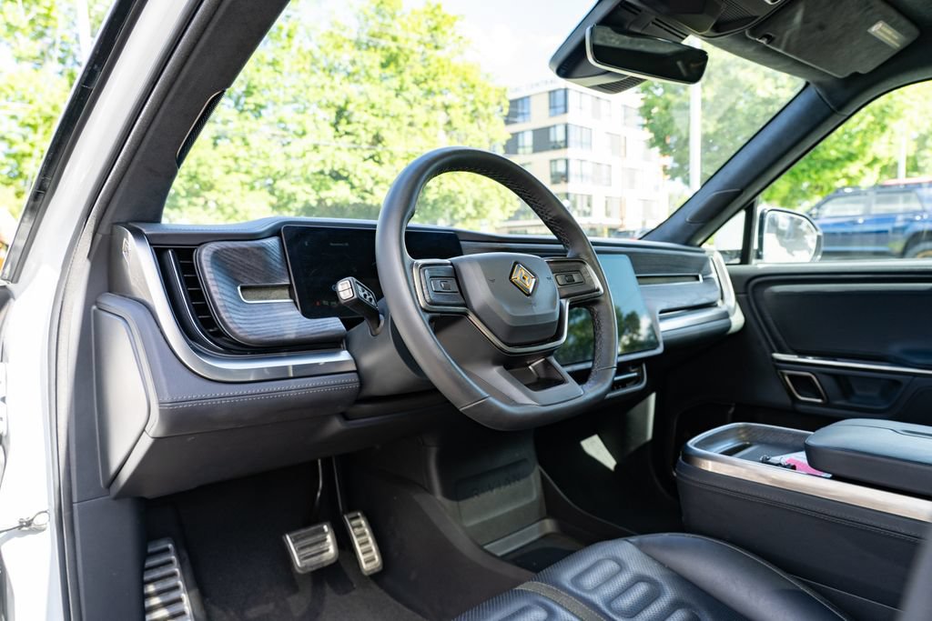 Used 2024 Rivian R1S Adventure AWD/4WD image 18