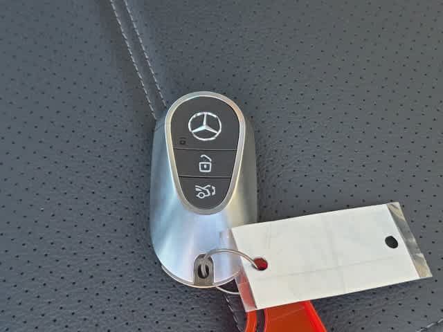 Certified 2026 Mercedes-Benz GLC 300 4MATIC image 33