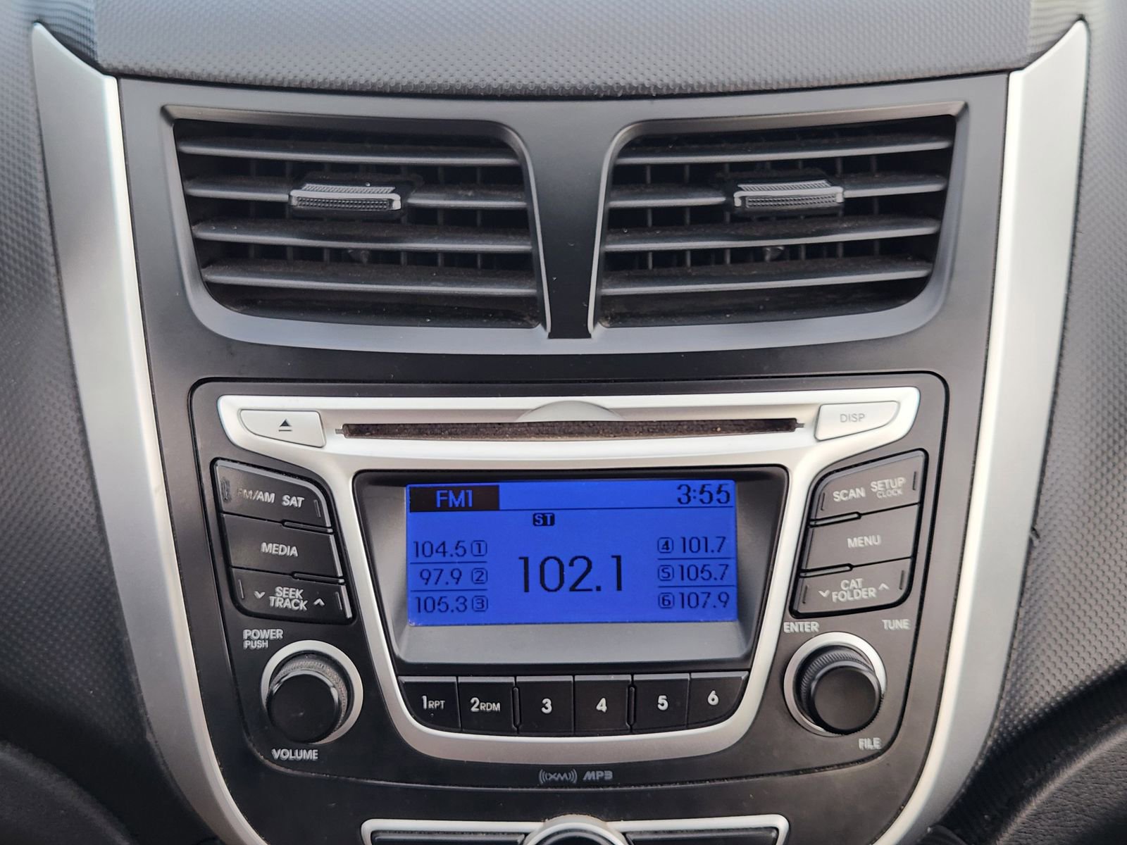 Used 2014 Hyundai Accent GS image 17