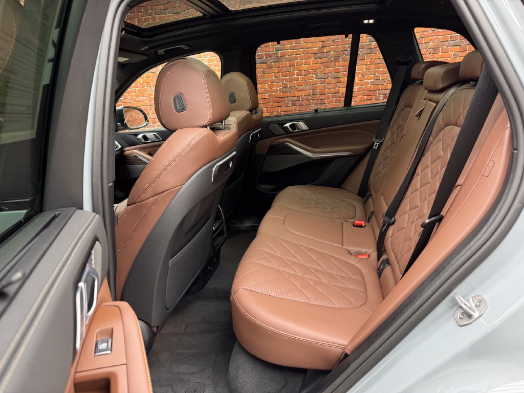 Certified 2026 BMW X5 xDrive40i w/ Executive Package AWD/4WD image 24