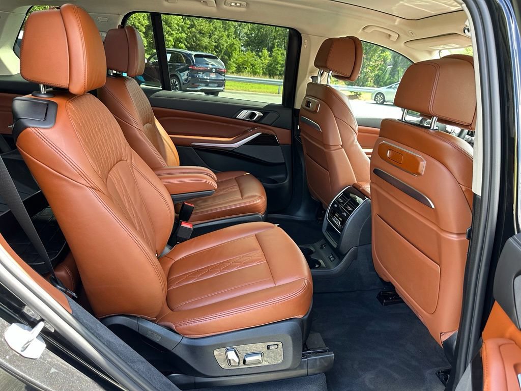 Used 2023 BMW X7 xDrive40i w/ Premium Package AWD/4WD image 26