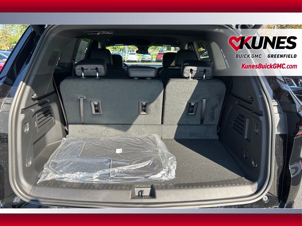 New 2026 Buick Enclave Sport Touring w/ LPO, Floor Liner Package image 12