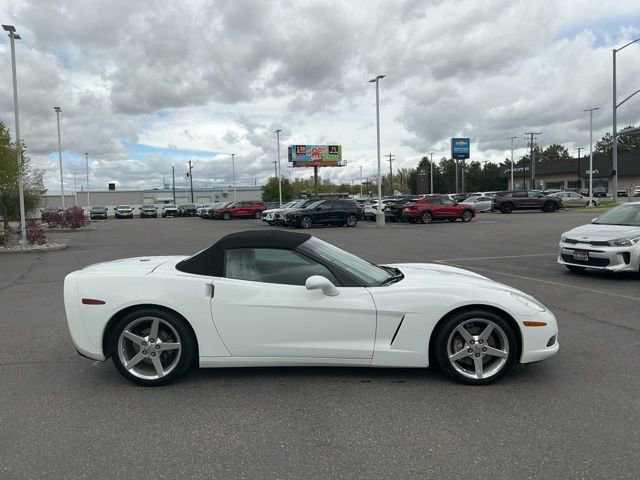 Used 2005 Chevrolet Corvette Convertible w/ Preferred Equipment Group image 2
