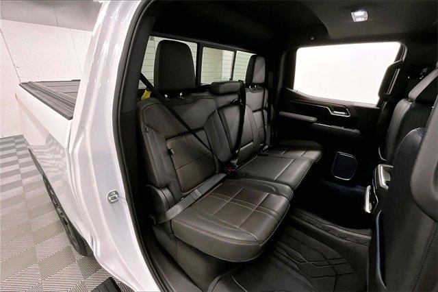 Used 2023 Chevrolet Silverado 1500 High Country w/ High Country Premium Package image 23