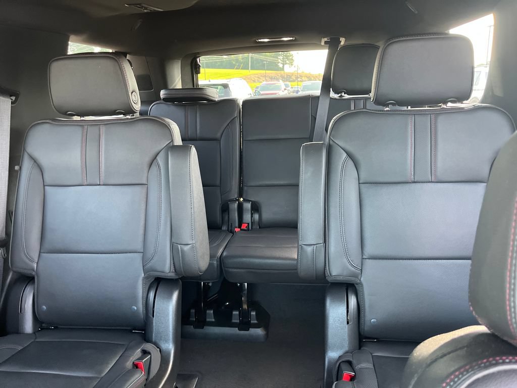 Used 2022 Chevrolet Tahoe RST w/ Sport Performance Package AWD/4WD image 13