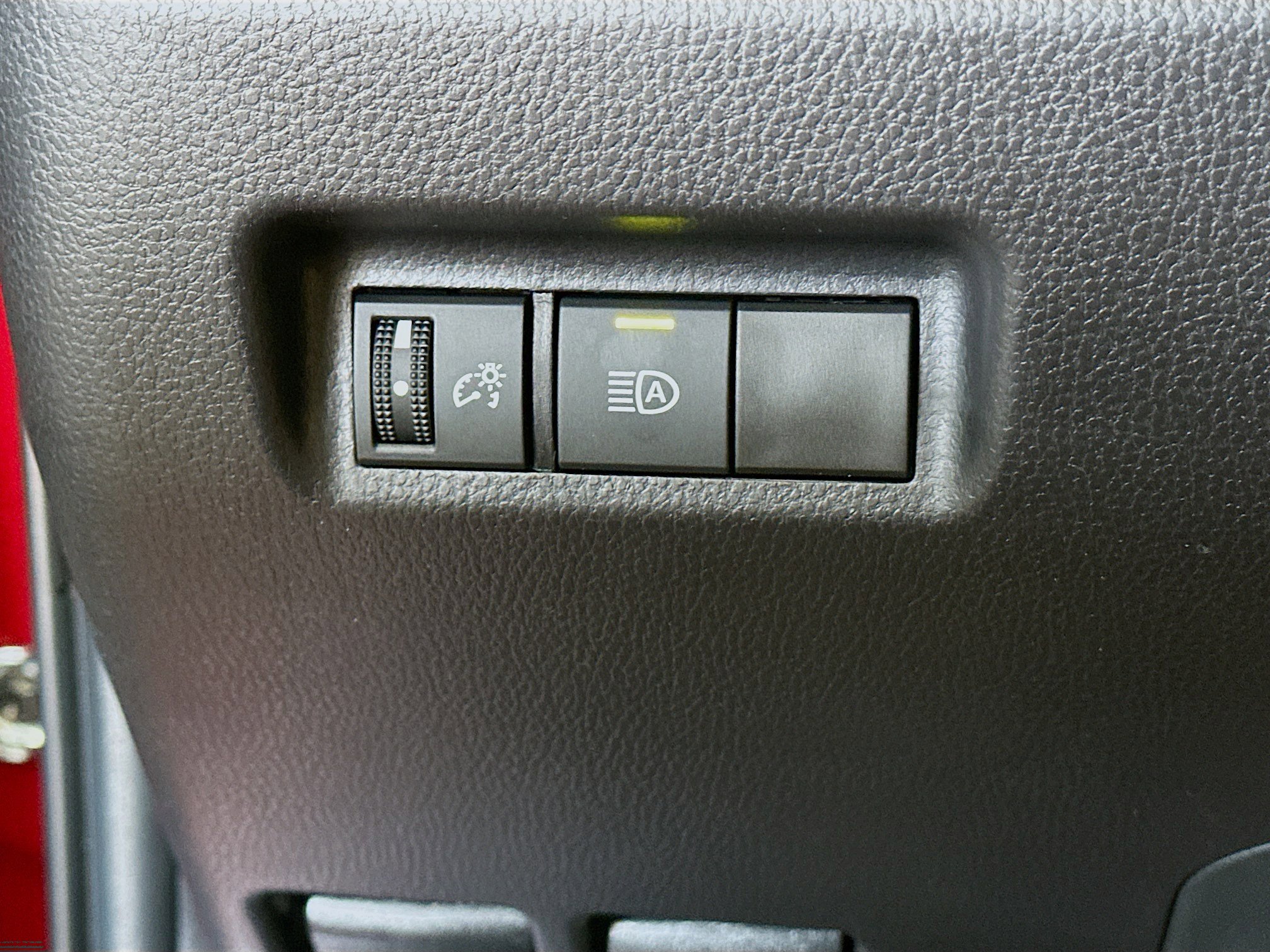 Used 2025 Toyota RAV4 LE image 17