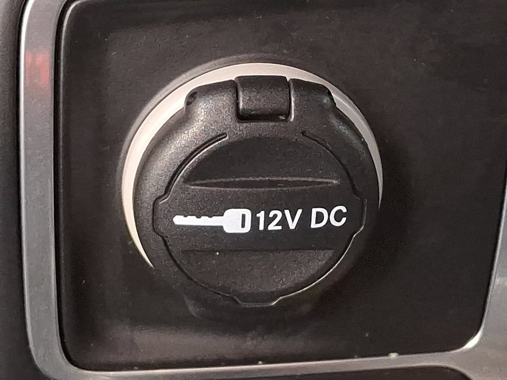 Used 2018 Jeep Wrangler Unlimited Sahara w/ Cold Weather Group AWD/4WD image 25