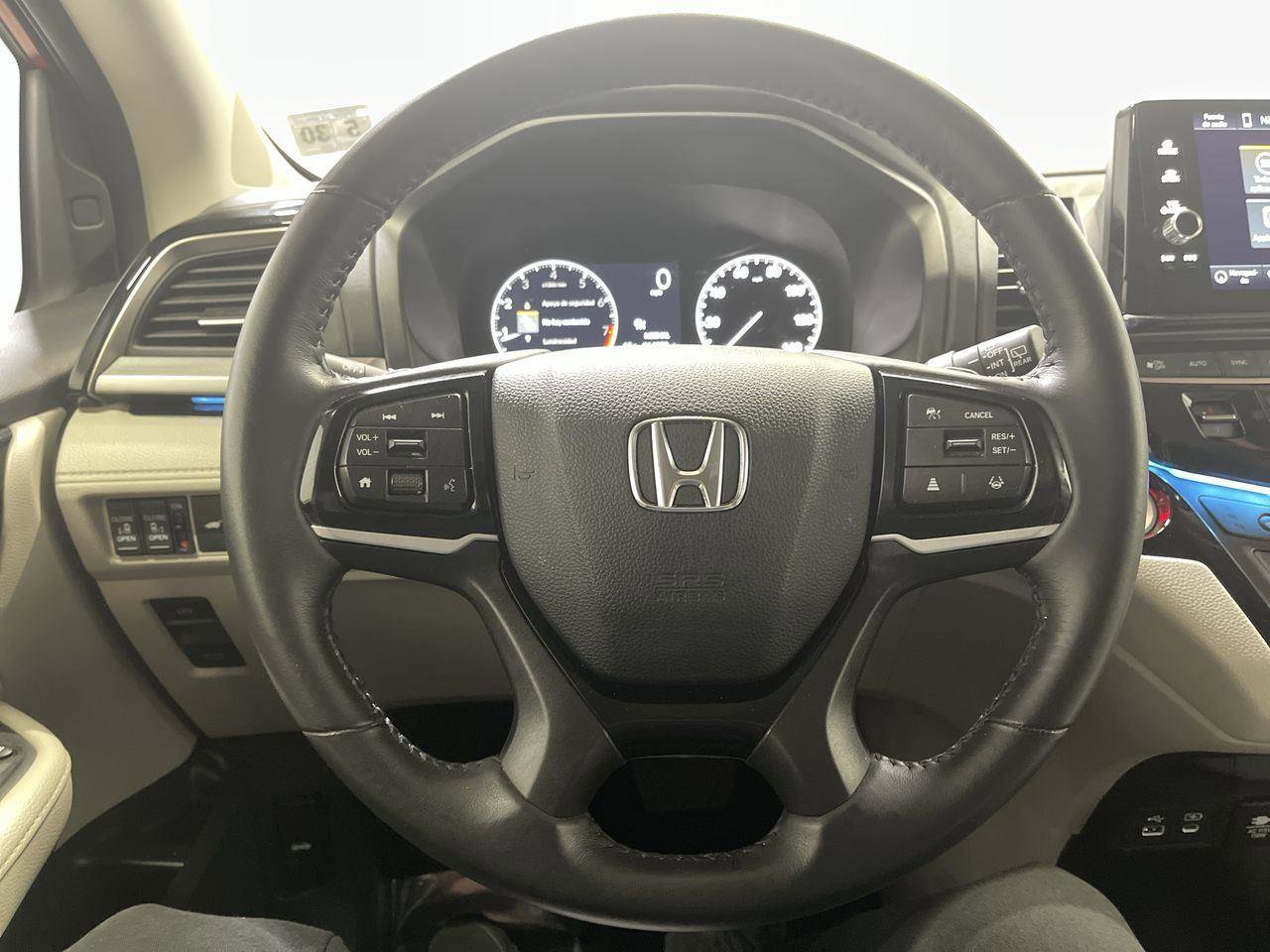 Used 2025 Honda Odyssey Touring image 14