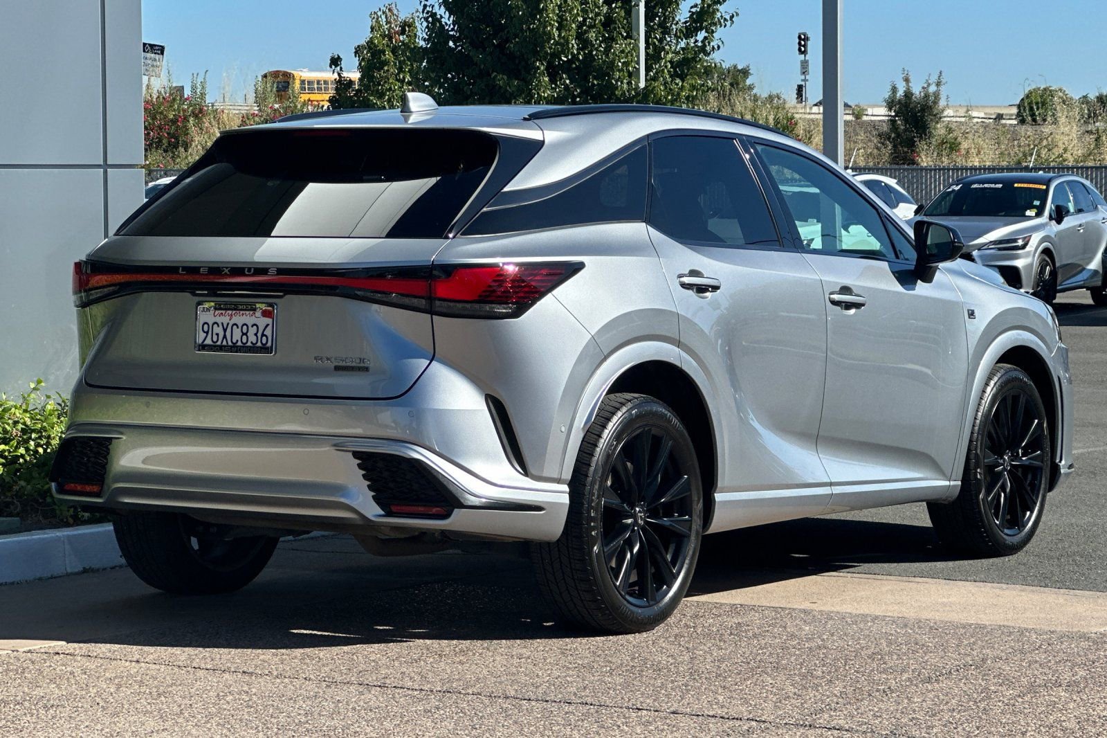 Used 2023 Lexus RX 500h F Sport w/ Cold Area Package AWD/4WD image 4