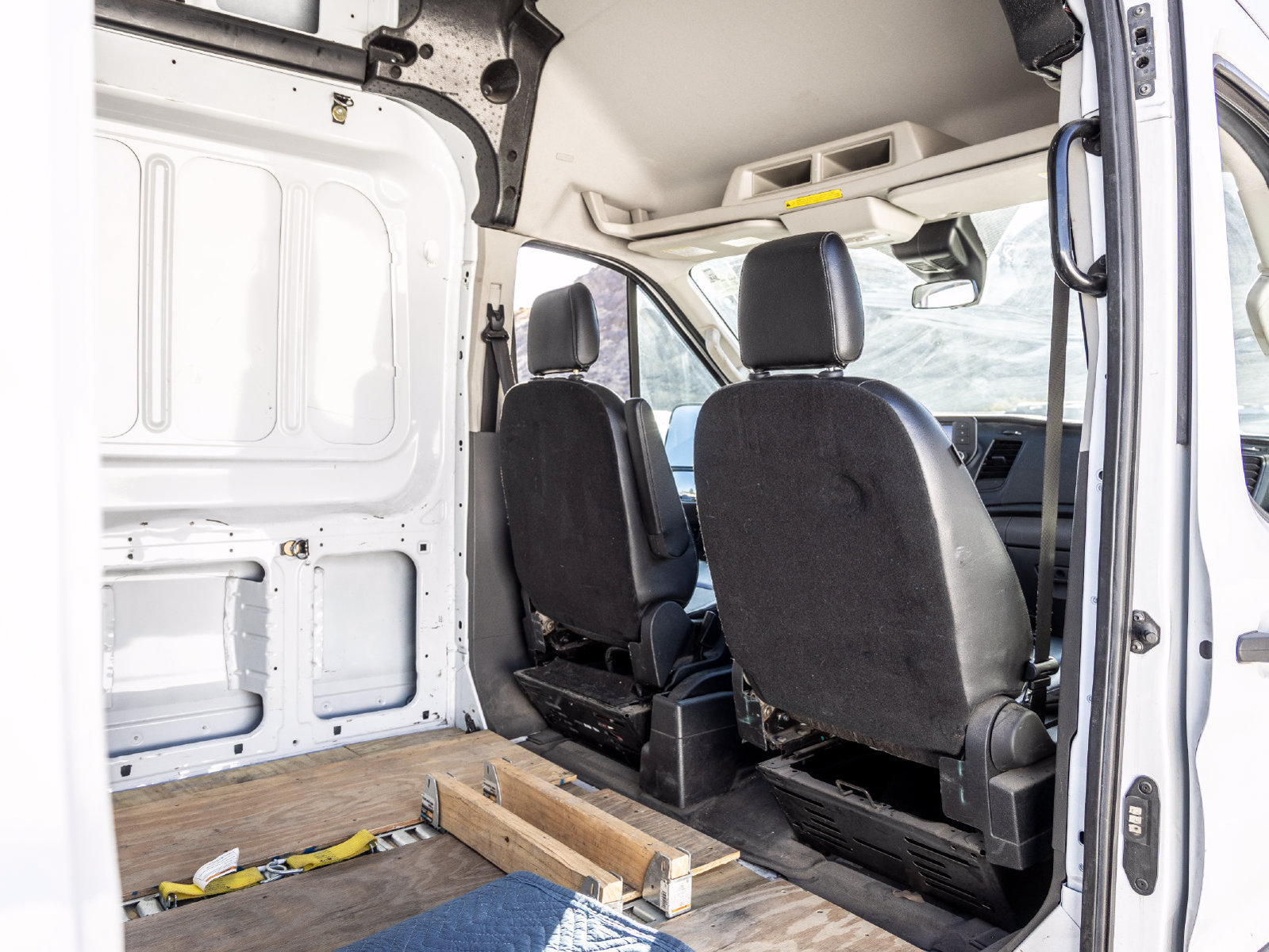 Used 2020 Ford Transit 250 148 High Roof Extended RWD image 12