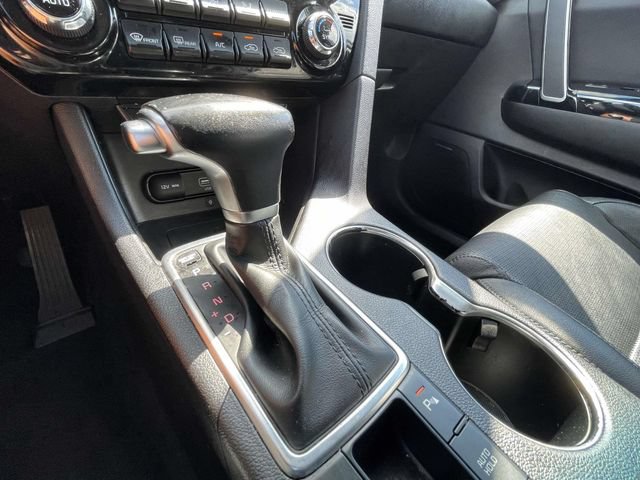 Certified 2022 Kia Sportage EX w/ EX Technology Package FWD image 35