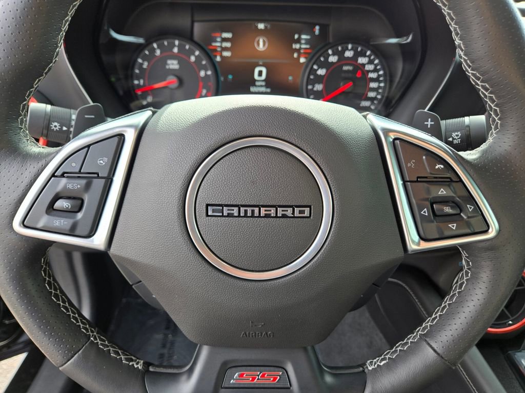 Used 2018 Chevrolet Camaro SS w/ LPO, Ground Effects Package image 19
