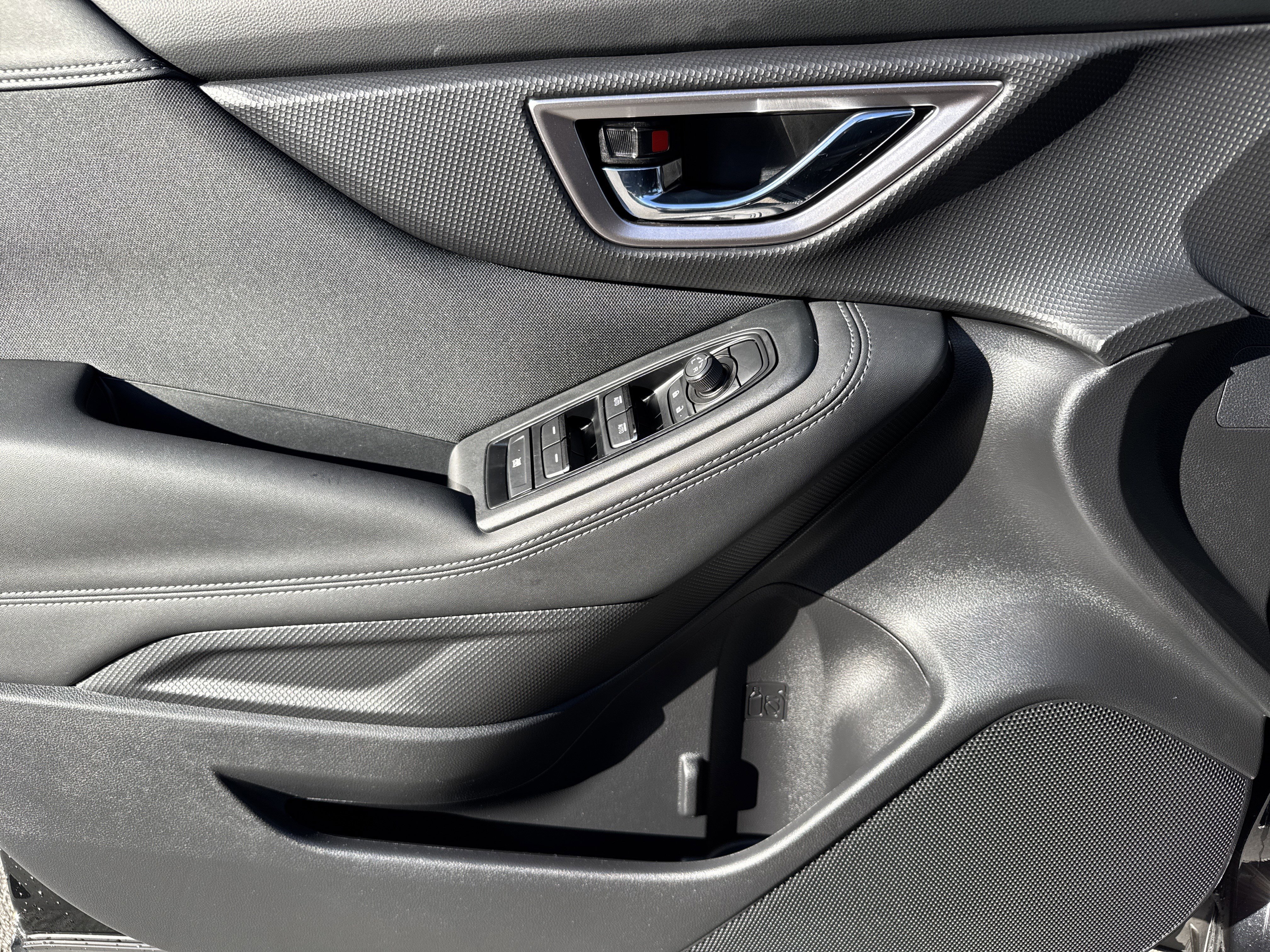 Used 2024 Subaru Forester Premium image 14