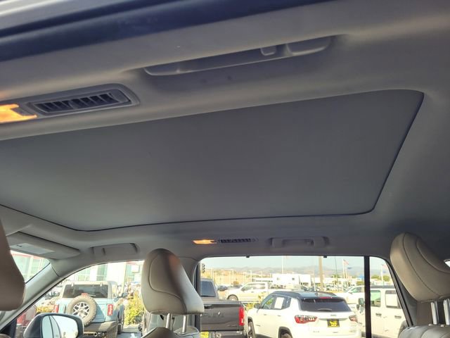 Used 2021 Toyota Highlander Platinum AWD/4WD image 17