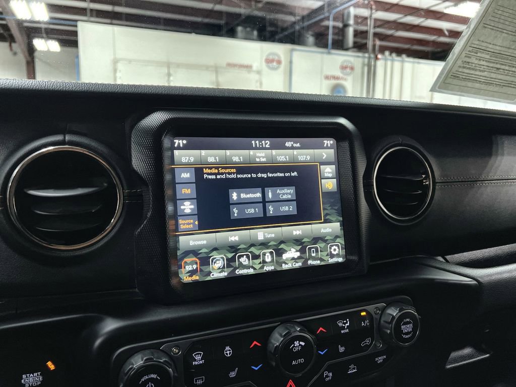 Used 2022 Jeep Gladiator Overland image 35