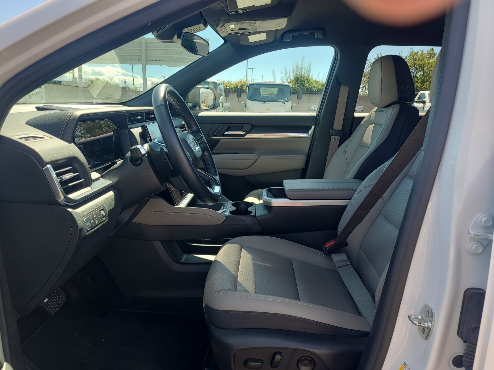Used 2026 GMC Terrain Elevation w/ Elevation Premium Package AWD/4WD image 12
