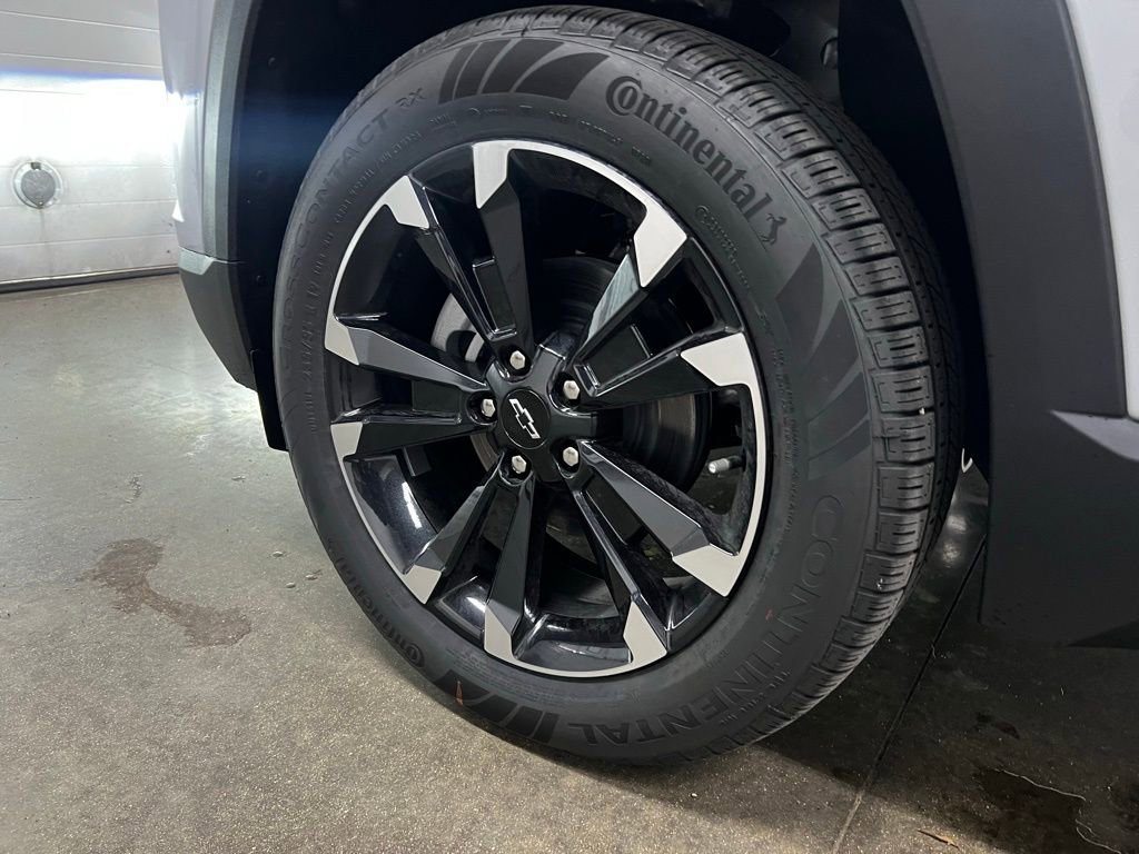 New 2026 Chevrolet Equinox RS w/ Convenience Package III image 13