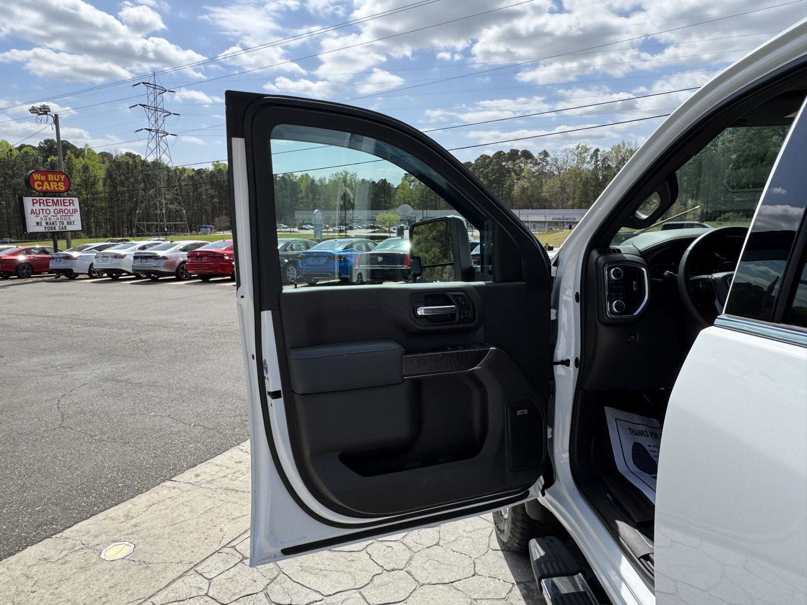 Used 2020 GMC Sierra 2500 Denali w/ Denali Ultimate Package image 8