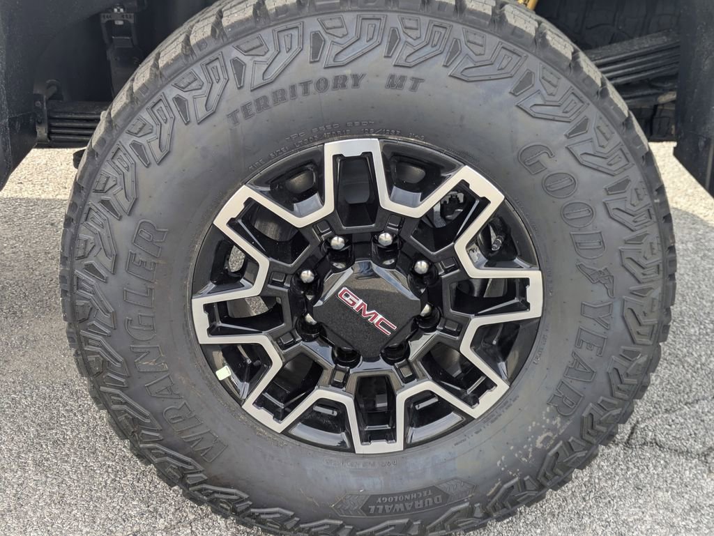 New 2026 GMC Sierra 2500 AT4X image 10