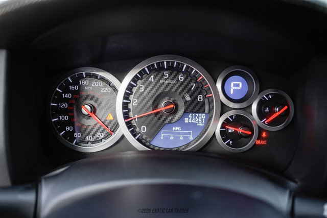 Used 2016 Nissan GT-R Premium AWD/4WD image 37