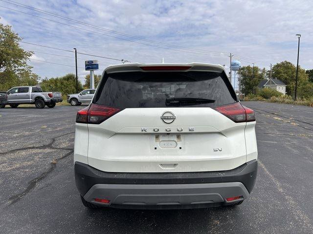 Used 2023 Nissan Rogue SV image 6
