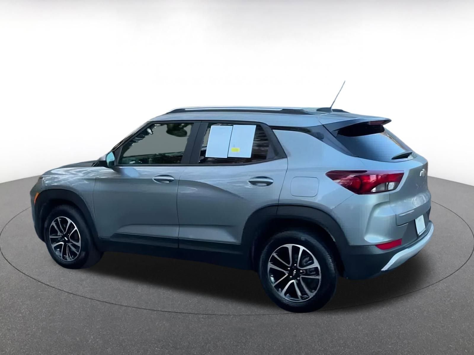 Used 2025 Chevrolet TrailBlazer LT image 10