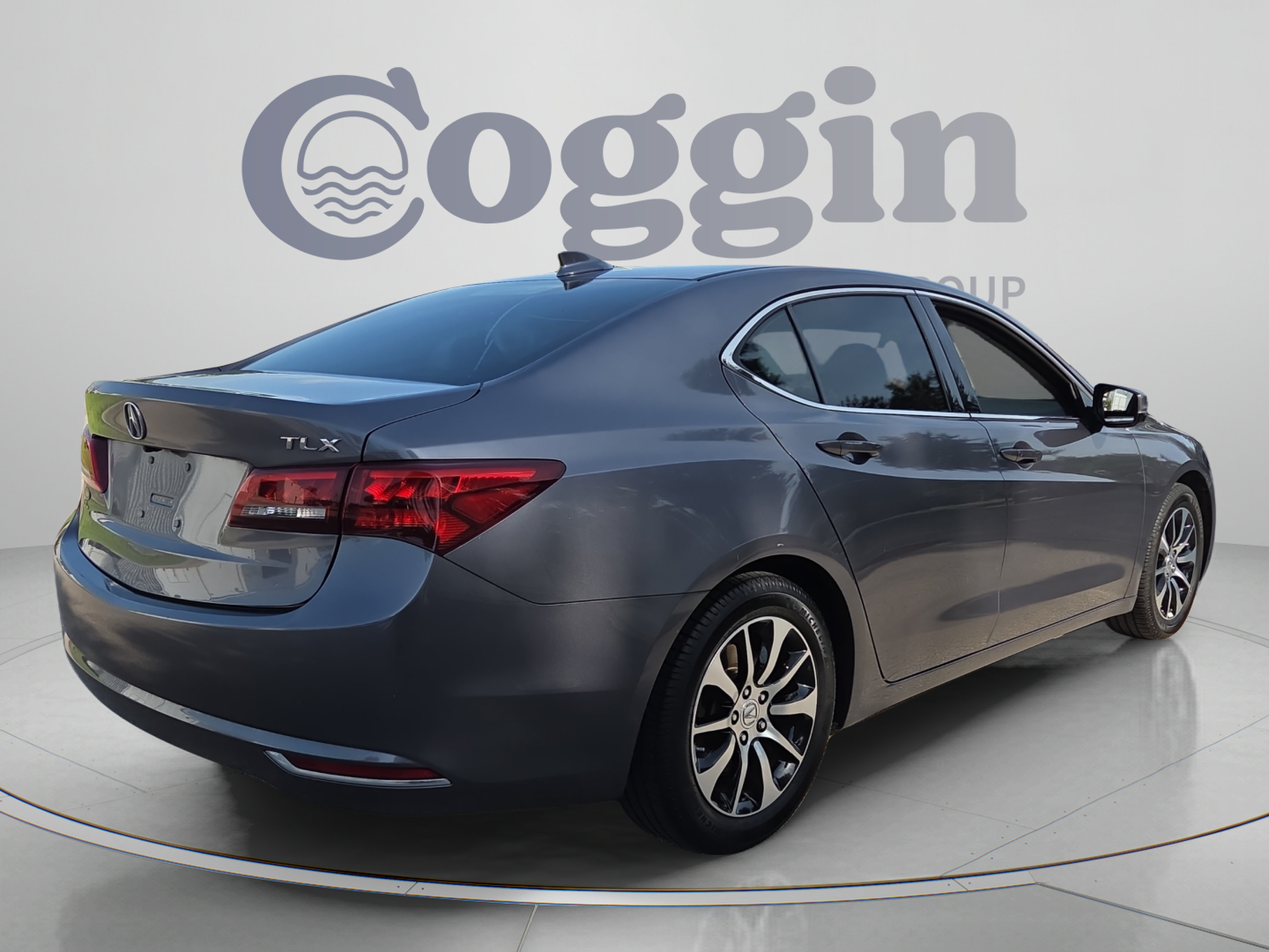 Used 2017 Acura TLX w/ Technology Package FWD image 5