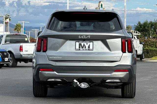New 2026 Kia Sorento EX w/ EX Premium Package AWD/4WD image 5