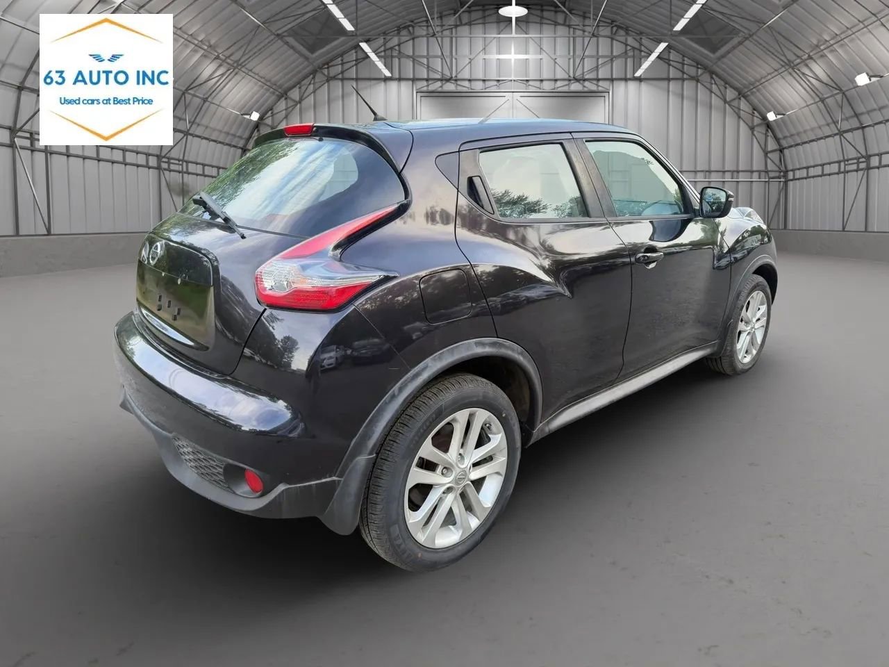 Used 2015 Nissan Juke S FWD image 5