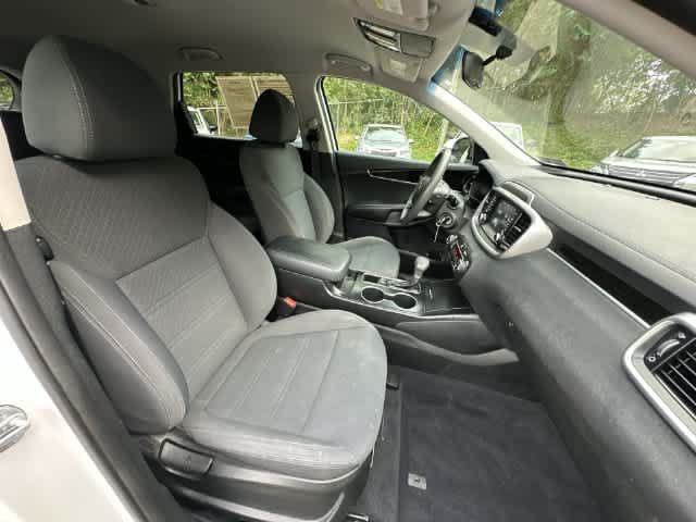 Used 2019 Kia Sorento AWD V6 image 21
